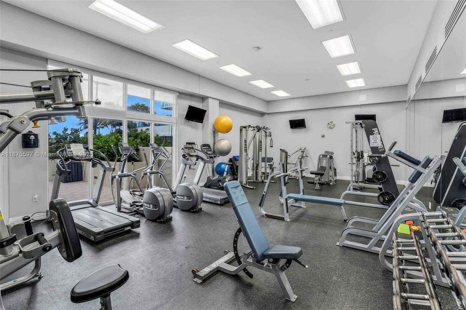 Small Image of 6917 COLLINS AVE #1420, Miami Beach Number 35