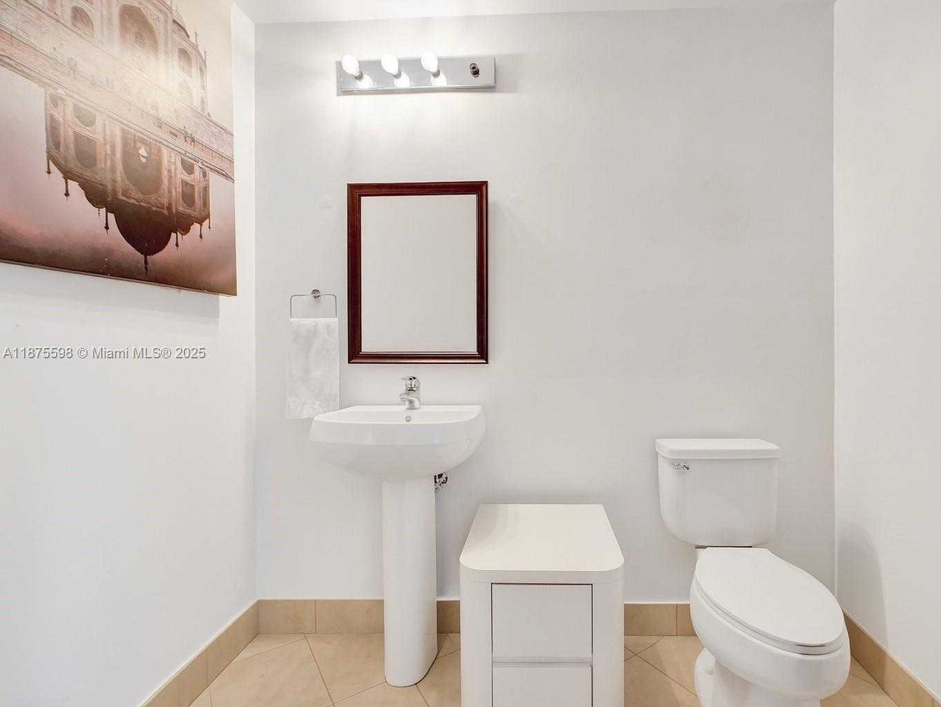 Small Image of 1900 NORTH BAYSHORE DR #3207, Miami Number 11