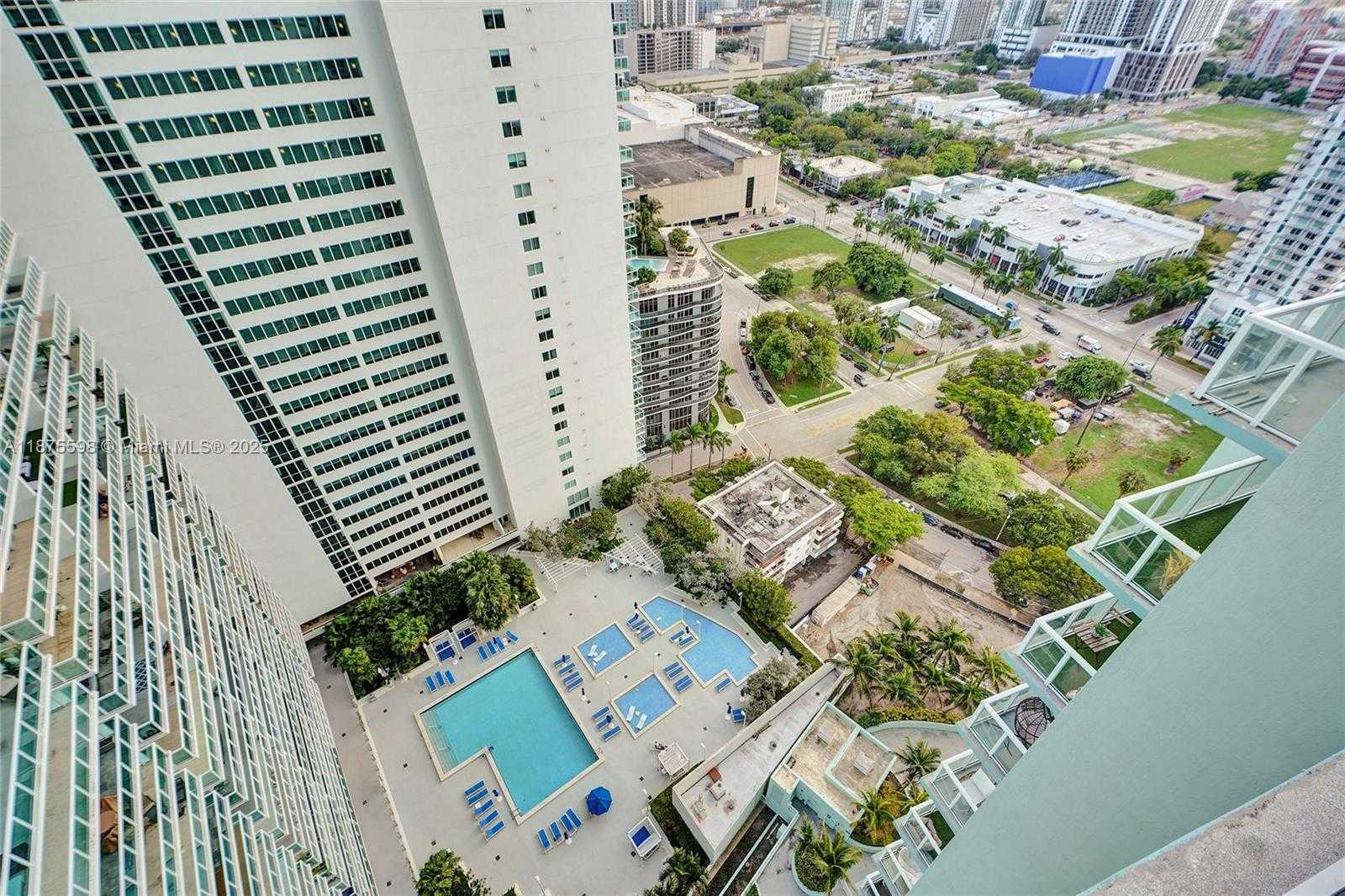 Small Image of 1900 NORTH BAYSHORE DR #3207, Miami Number 19