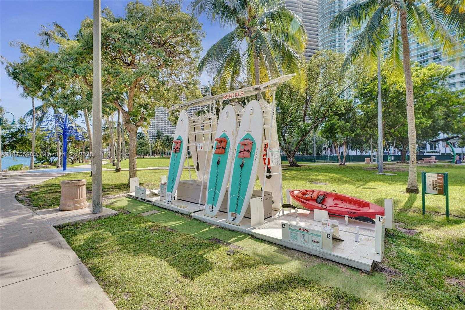 Small Image of 1900 NORTH BAYSHORE DR #3207, Miami Number 23