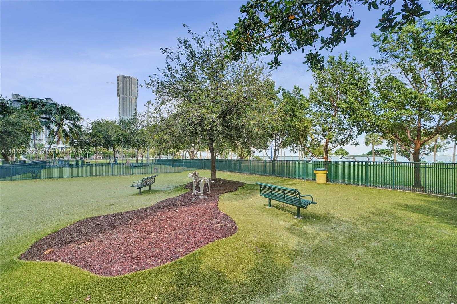 Small Image of 1900 NORTH BAYSHORE DR #3207, Miami Number 28