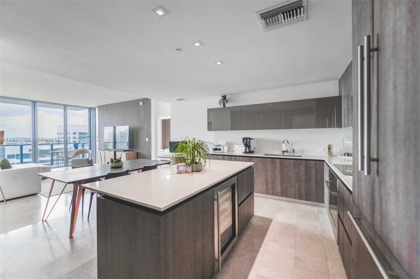 Small Image of 88 SOUTH WEST 7TH ST #2204, Miami Number 12