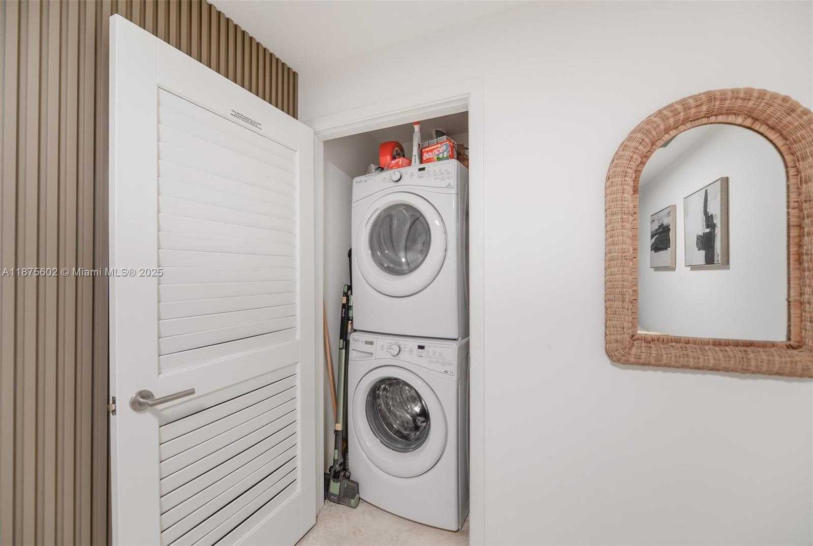 Small Image of 88 SOUTH WEST 7TH ST #2204, Miami Number 17