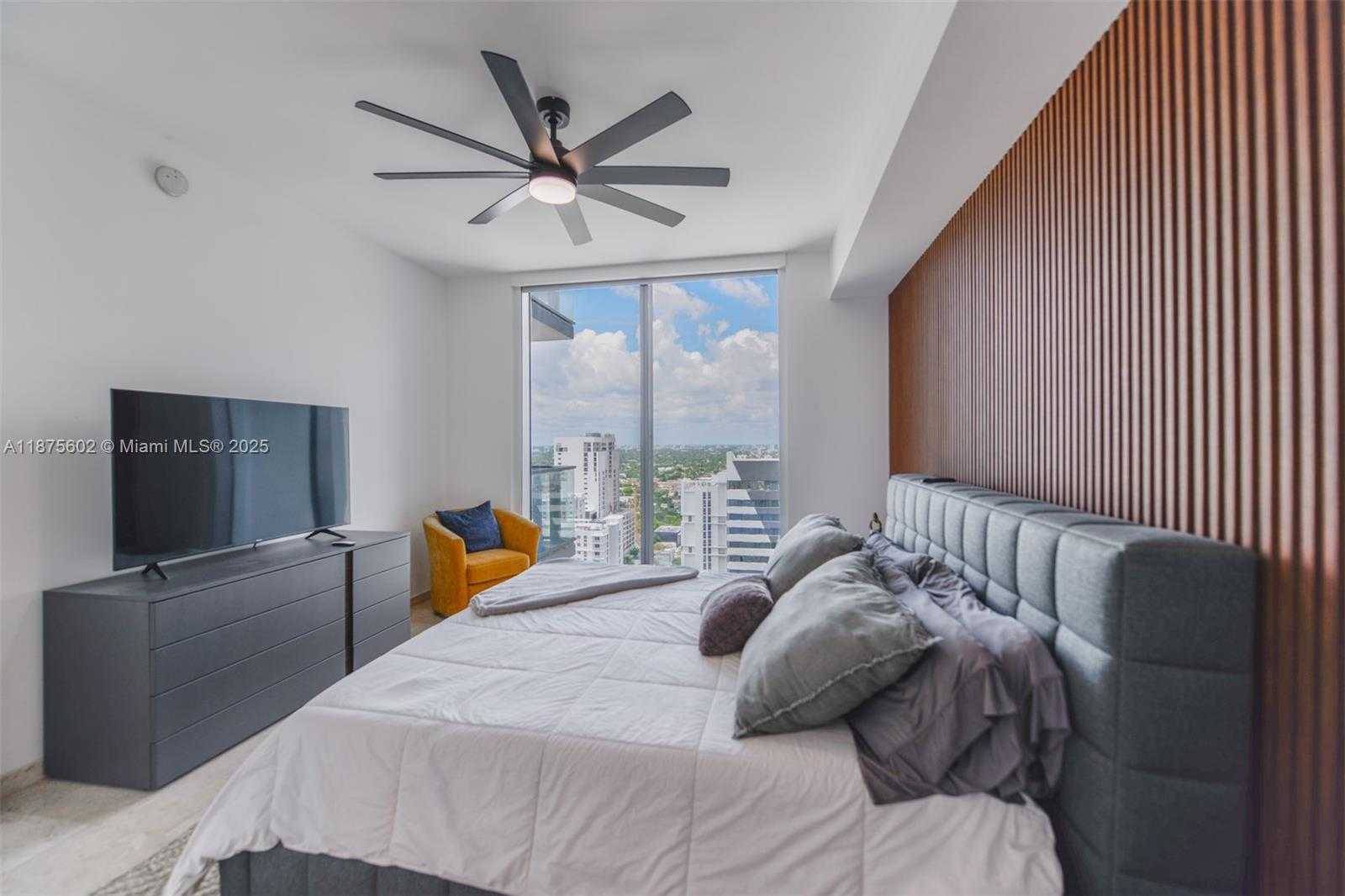 Small Image of 88 SOUTH WEST 7TH ST #2204, Miami Number 19