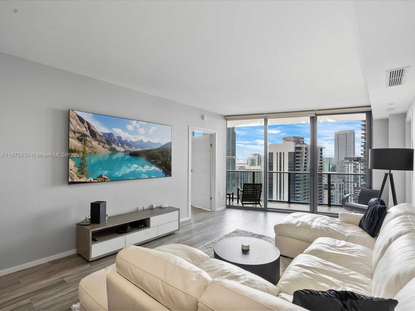 Small Image of 801 SOUTH MIAMI AVE #4402, Miami Number 10