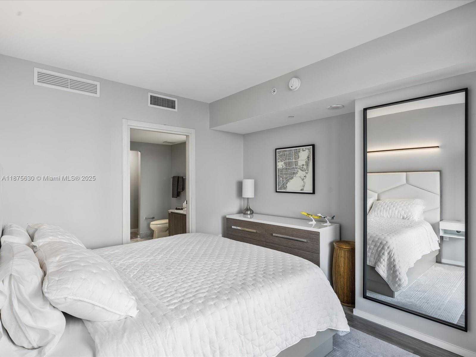 Small Image of 801 SOUTH MIAMI AVE #4402, Miami Number 22