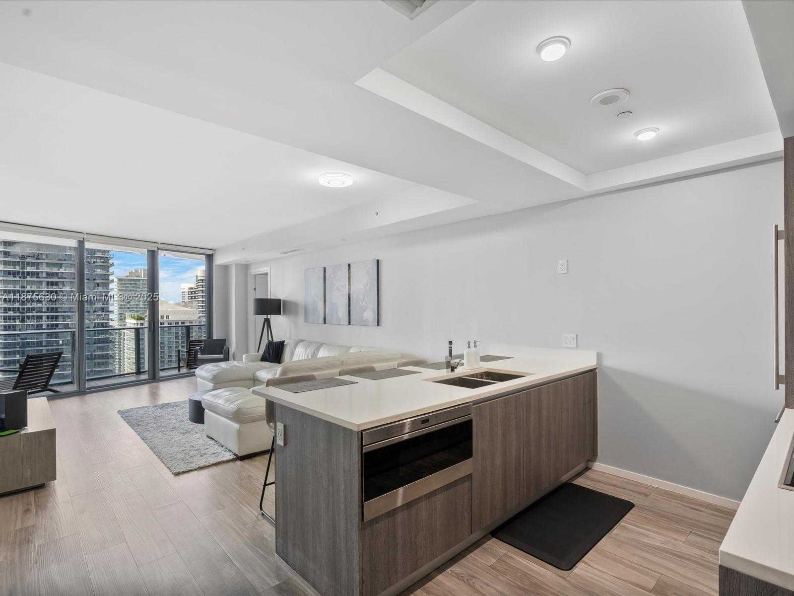 Small Image of 801 SOUTH MIAMI AVE #4402, Miami Number 3