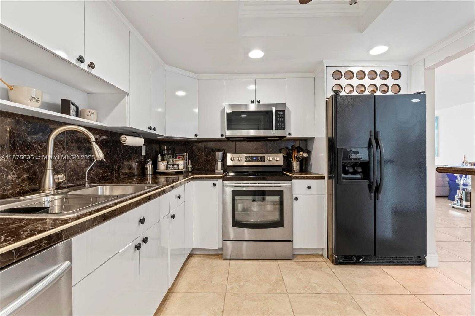 Small Image of 1600 SOUTH OCEAN DR #12H, Hollywood Number 18