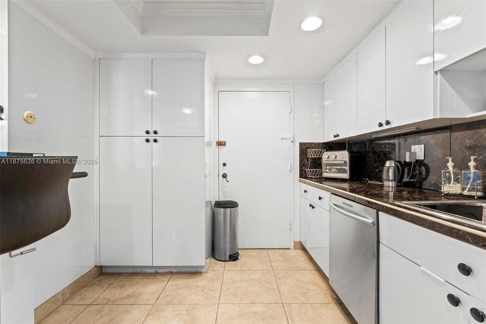 Small Image of 1600 SOUTH OCEAN DR #12H, Hollywood Number 21