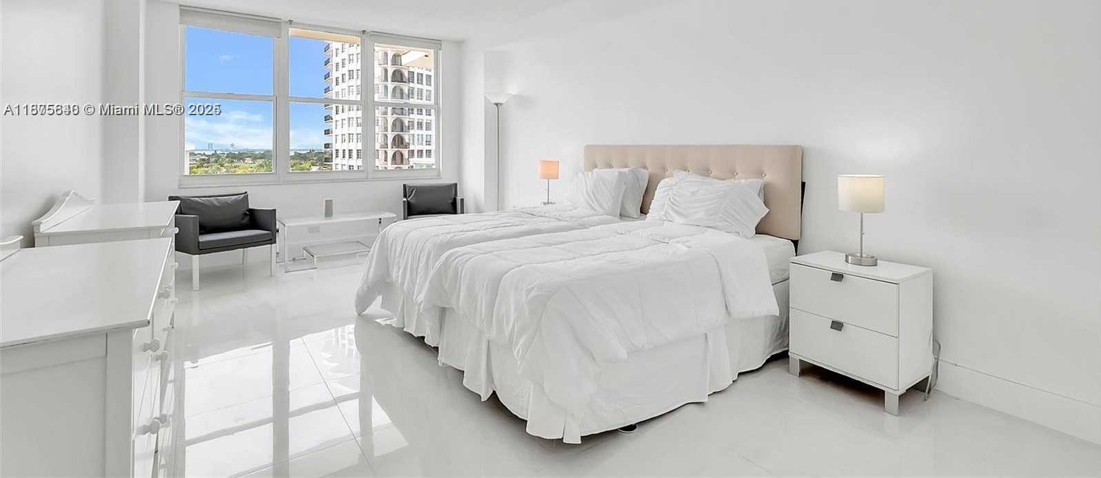 Small Image of 5601 COLLINS AVE #925, Miami Beach Number 19
