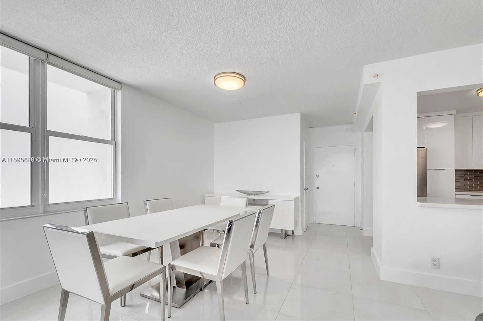 Small Image of 5601 COLLINS AVE #925, Miami Beach Number 7