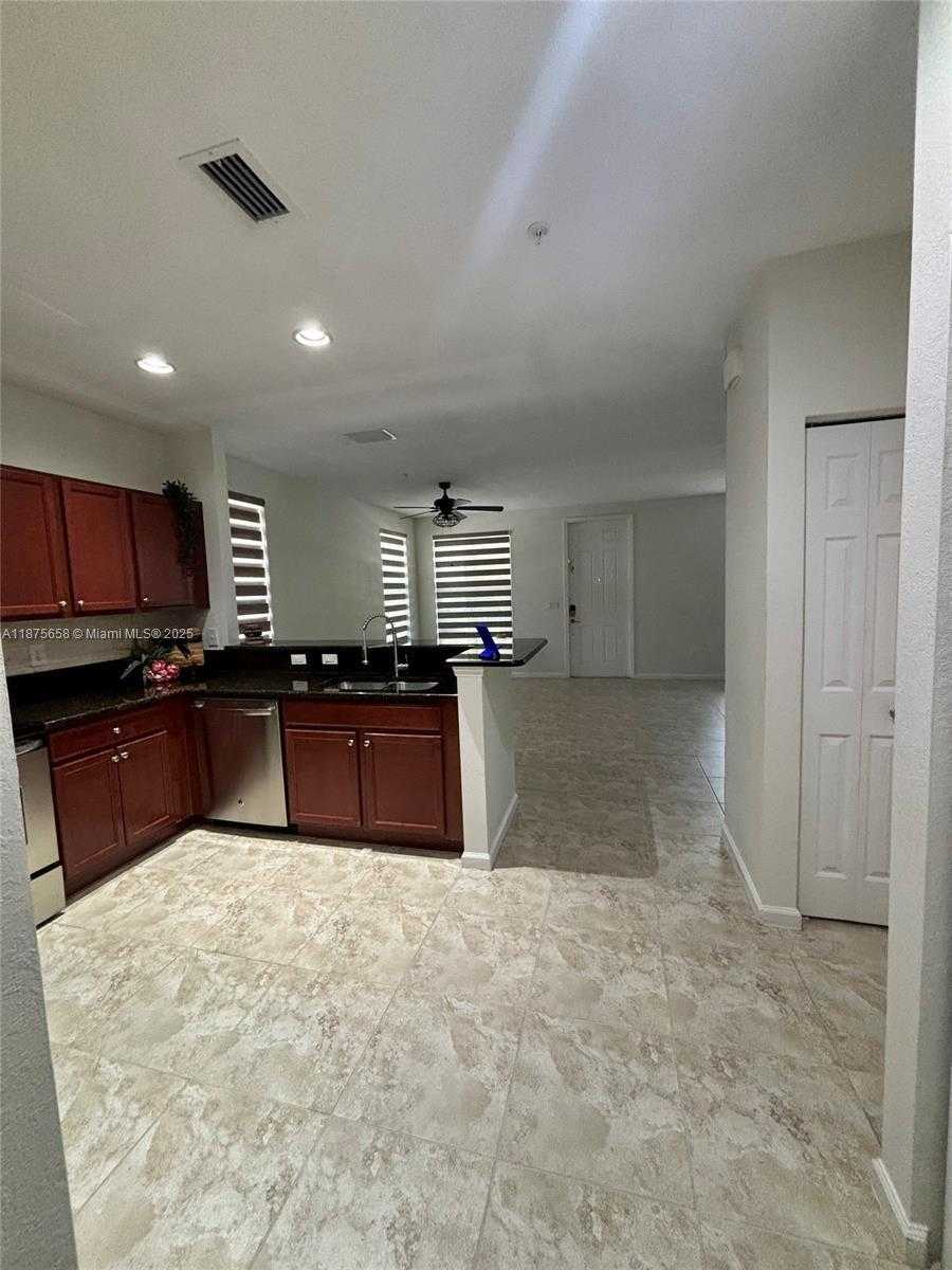 Small Image of 4766 SIERRA LN, Coconut Creek Number 10