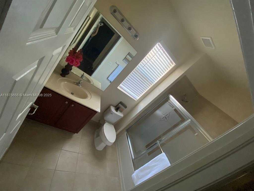 Small Image of 4766 SIERRA LN, Coconut Creek Number 18