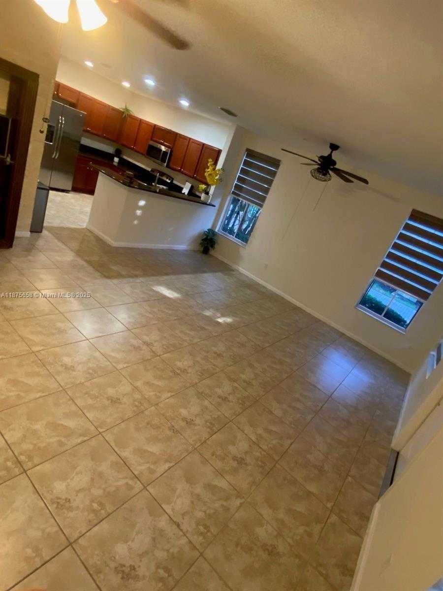Small Image of 4766 SIERRA LN, Coconut Creek Number 8