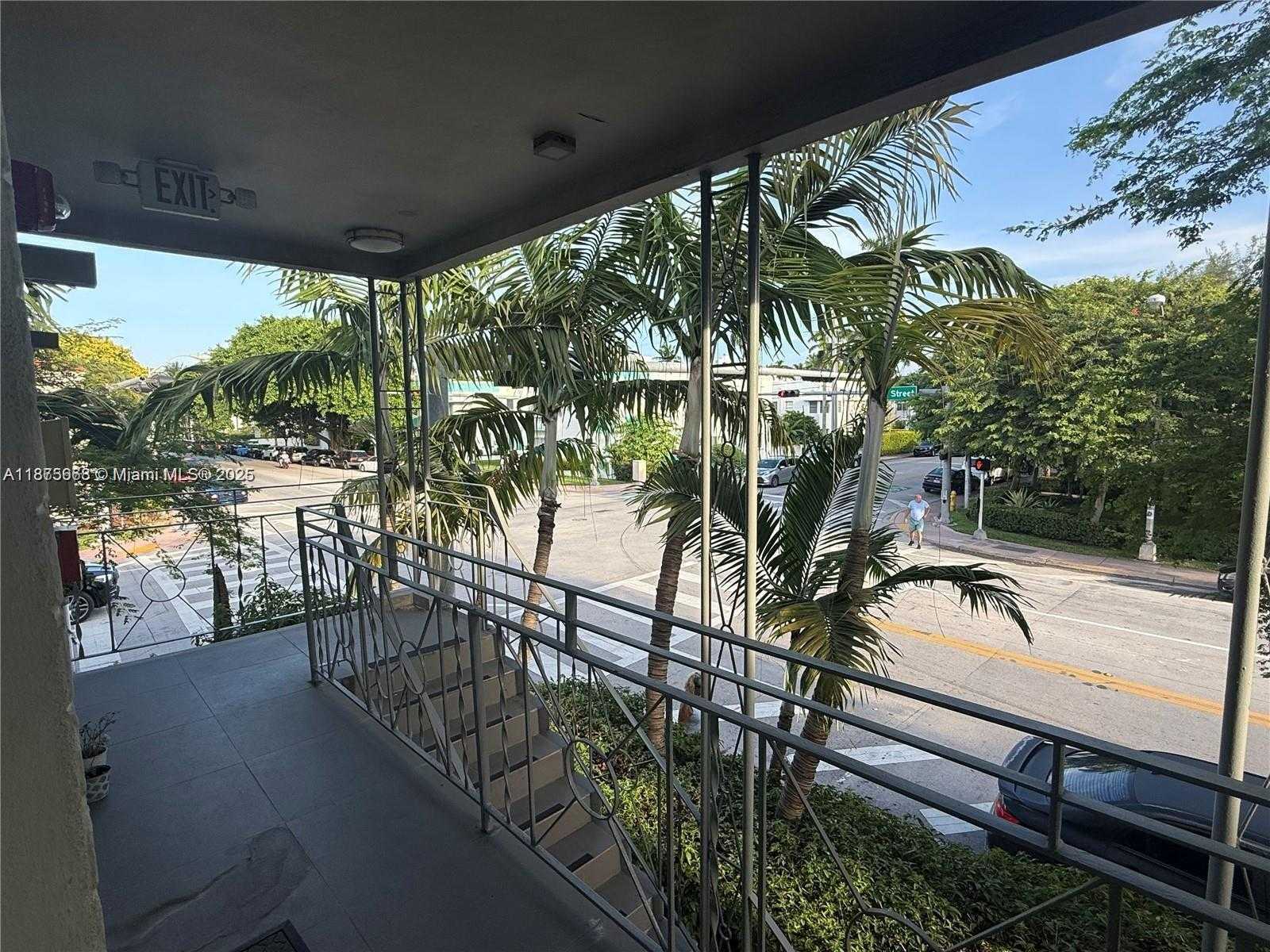 Small Image of 801 15TH ST #202, Miami Beach Number 13