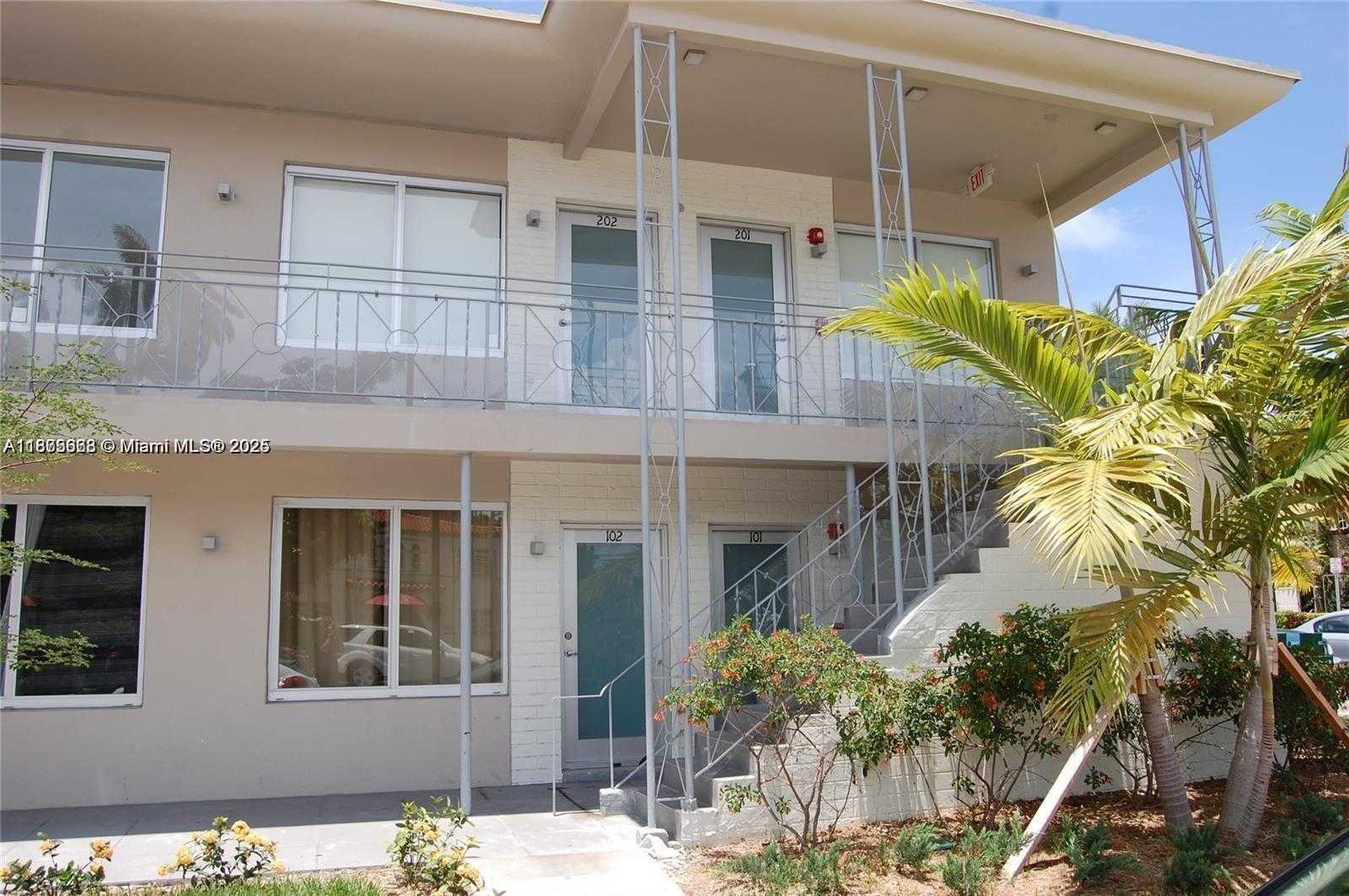 Small Image of 801 15TH ST #202, Miami Beach Number 16