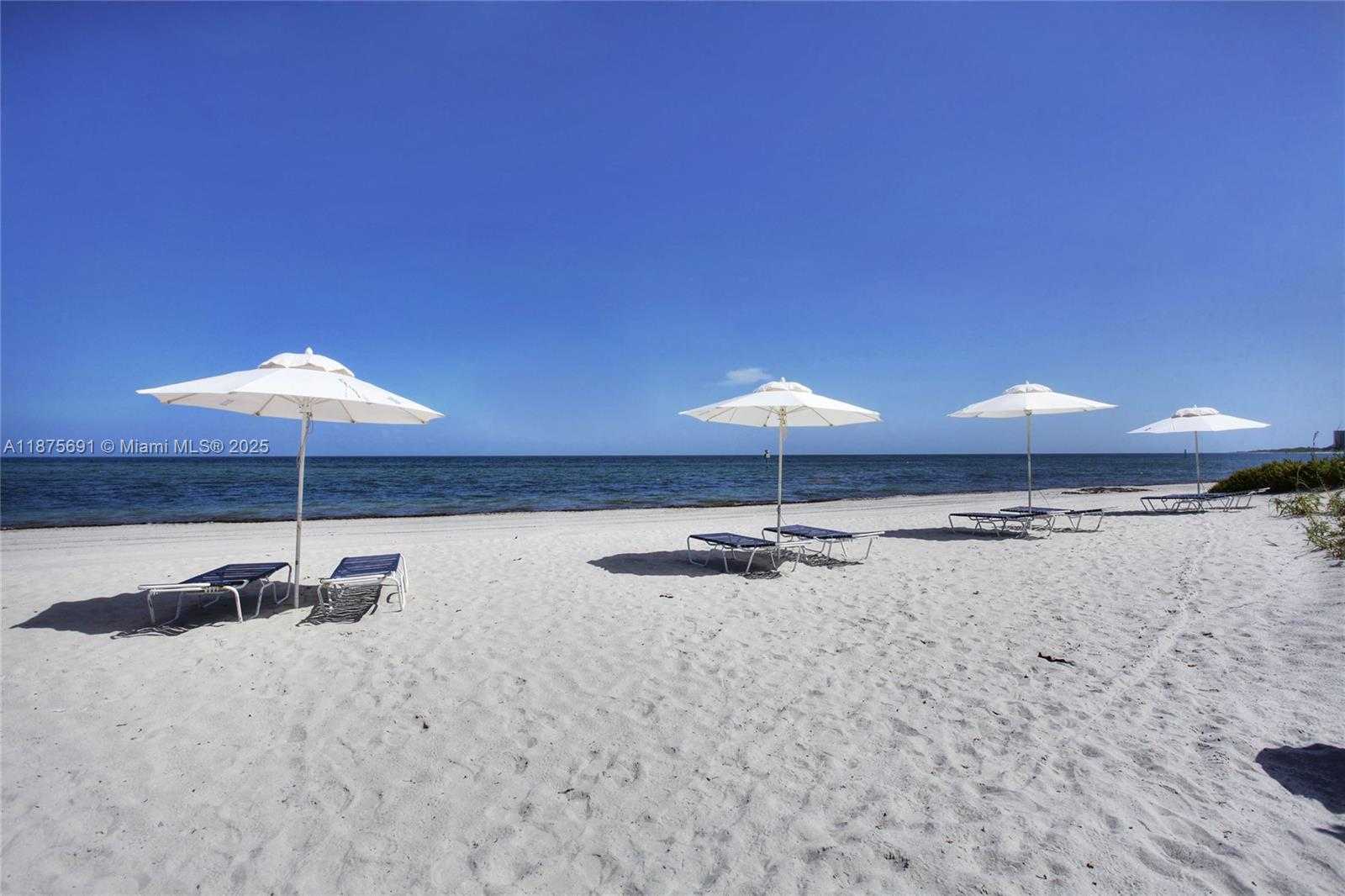 Small Image of 200 OCEAN LANE DR #703, Key Biscayne Number 21