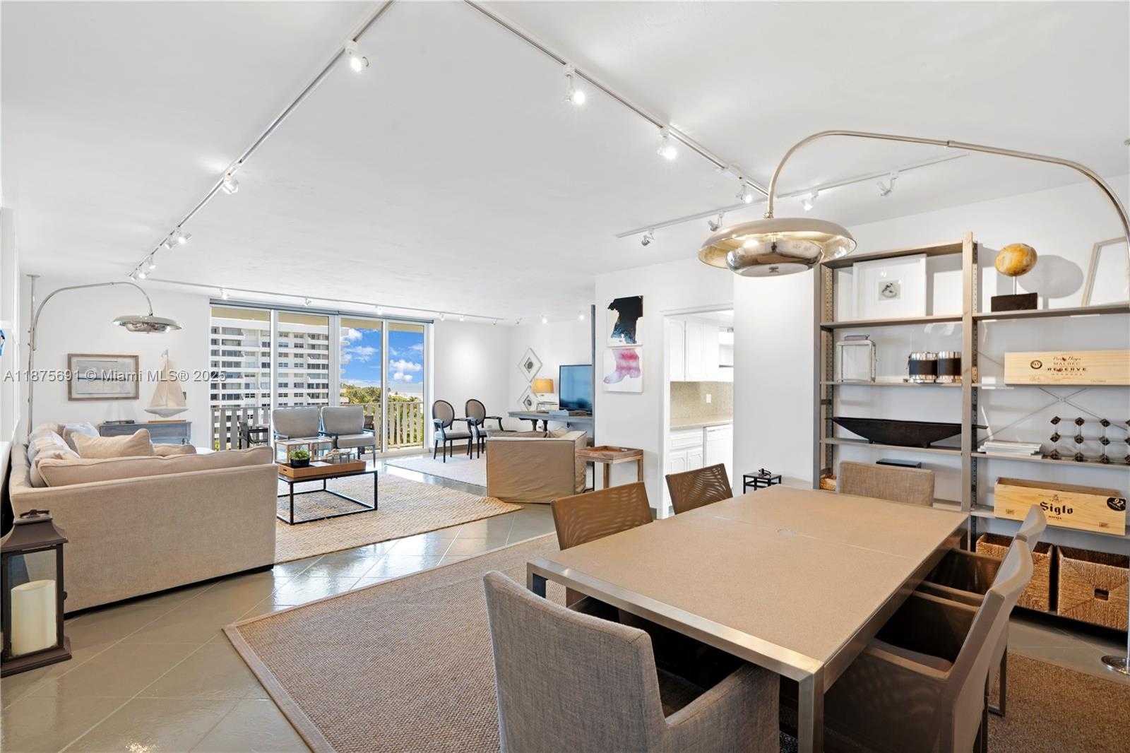 Small Image of 200 OCEAN LANE DR #703, Key Biscayne Number 5