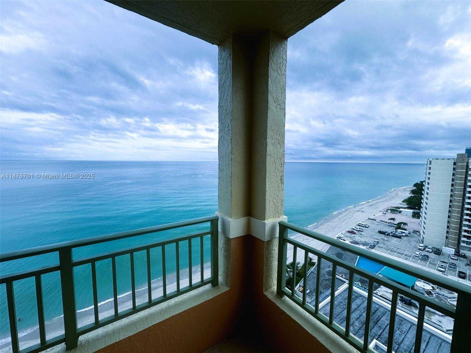 Small Image of 2080 SOUTH OCEAN DR #1711, Hallandale Beach Number 21