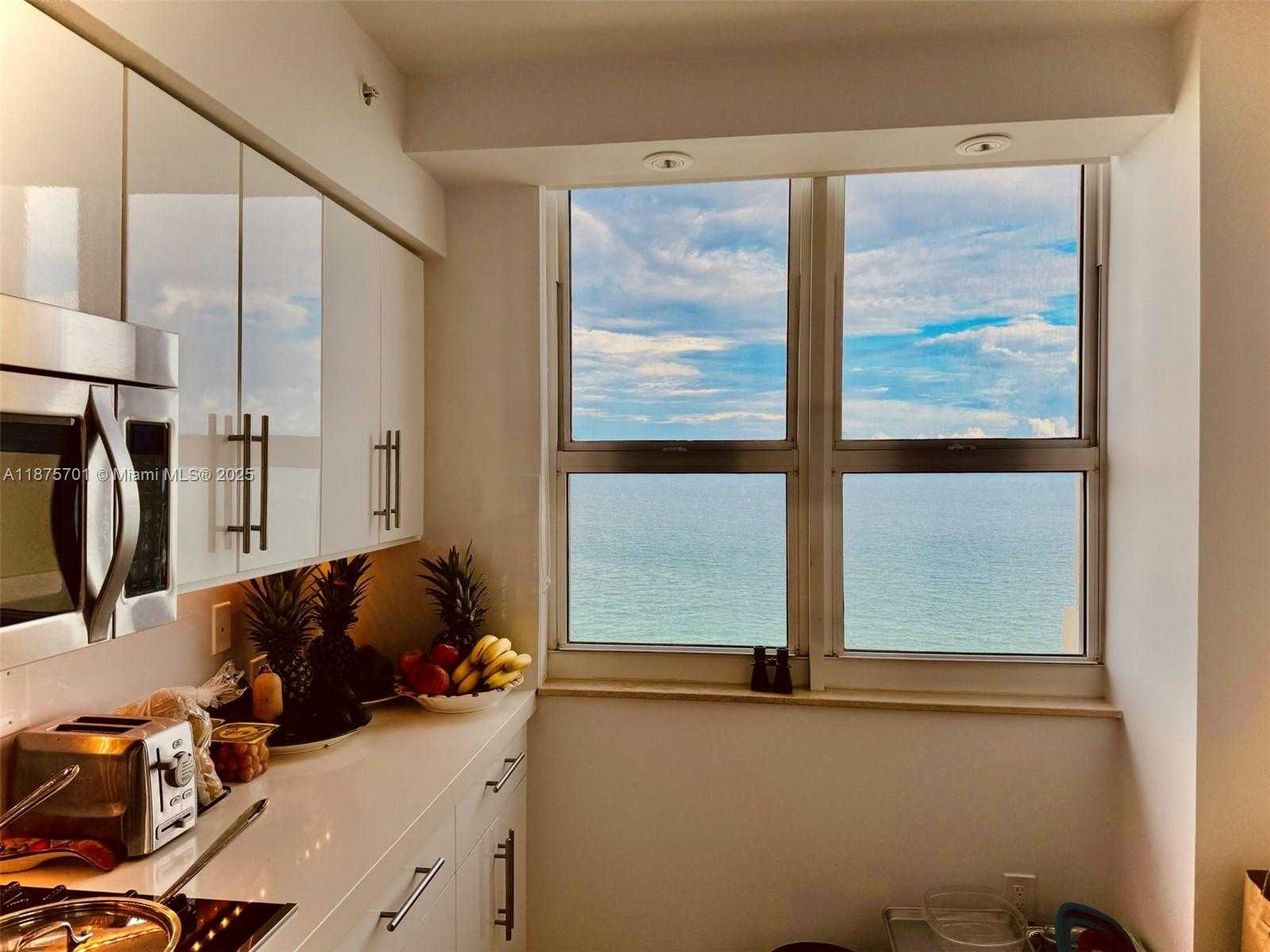 Small Image of 2080 SOUTH OCEAN DR #1711, Hallandale Beach Number 23