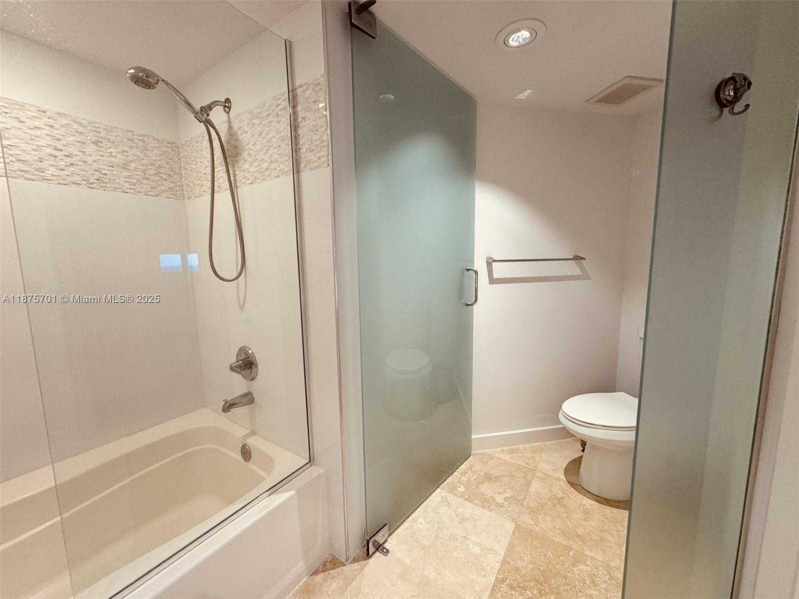 Small Image of 2080 SOUTH OCEAN DR #1711, Hallandale Beach Number 38