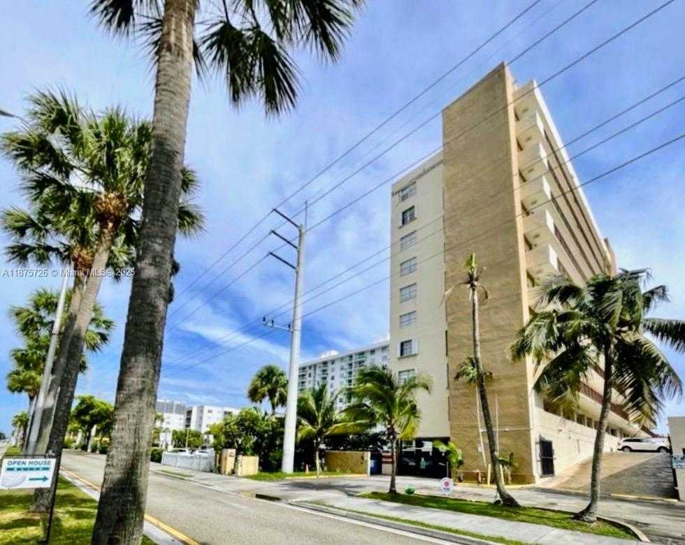 Small Image of 2903 NORTH MIAMI BEACH BLVD #1003, North Miami Beach Number 2