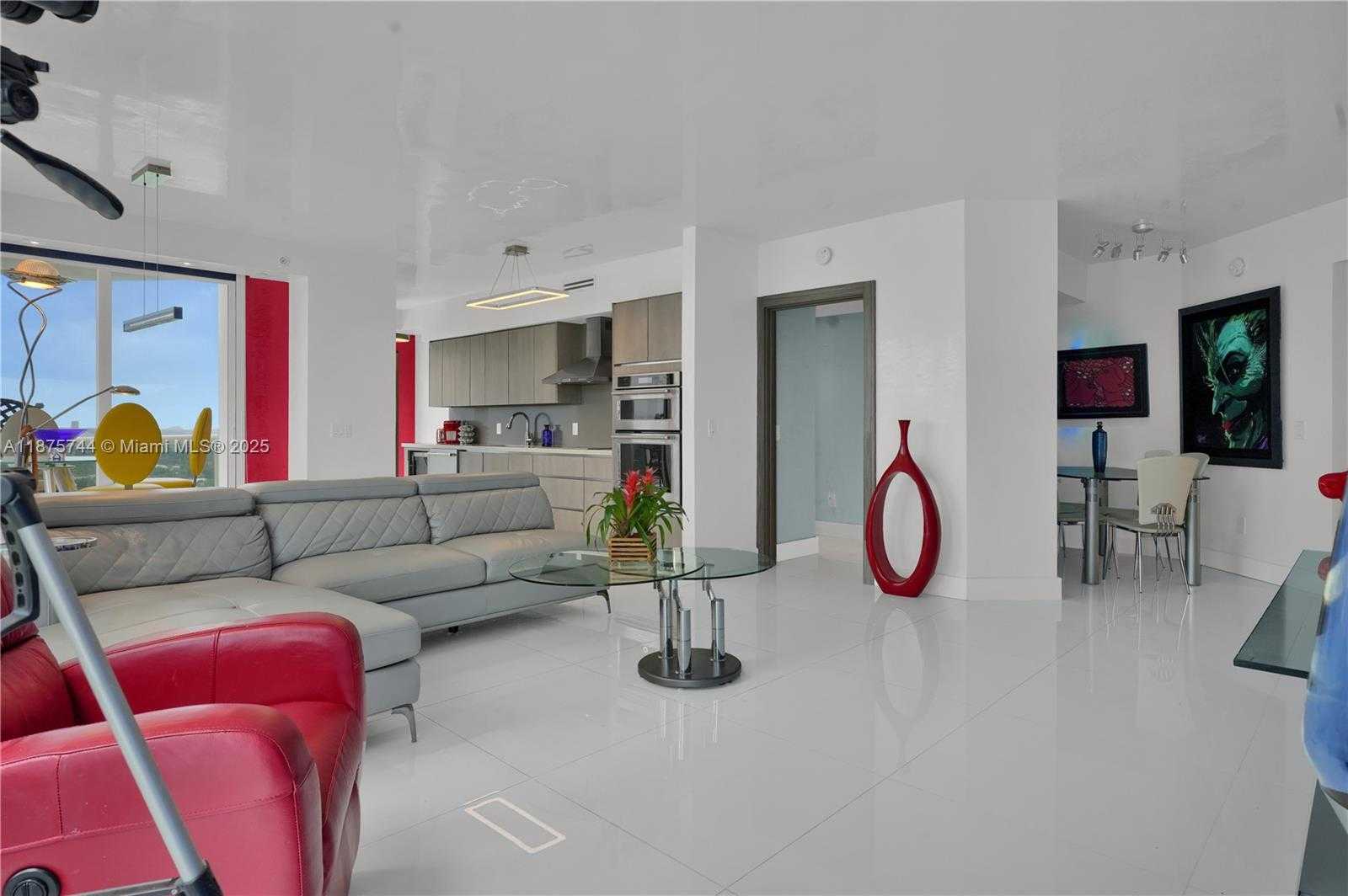 Small Image of 4779 COLLINS AVE #1805, Miami Beach Number 11