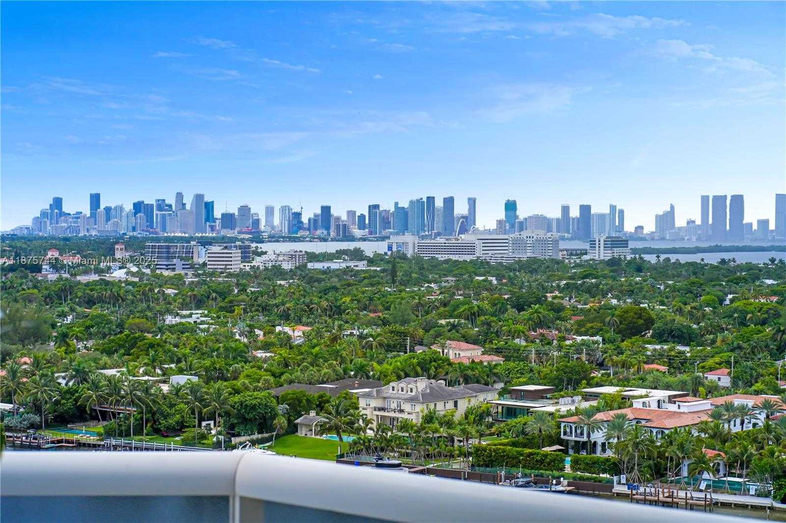 Small Image of 4779 COLLINS AVE #1805, Miami Beach Number 17