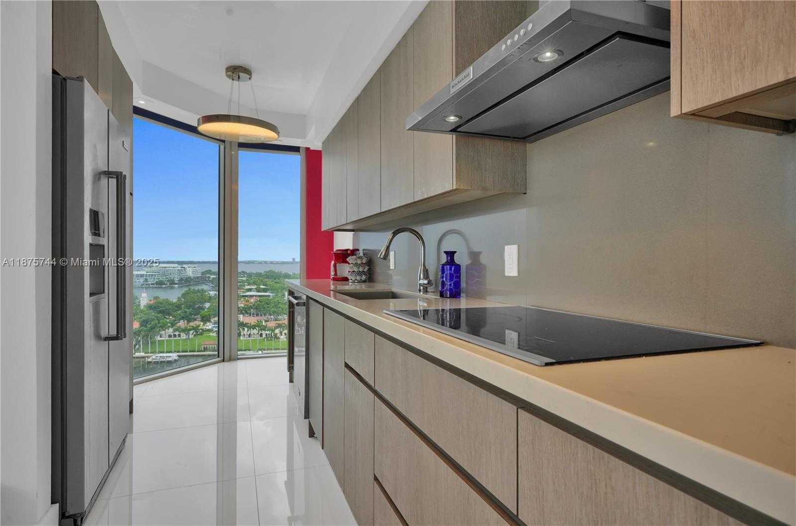 Small Image of 4779 COLLINS AVE #1805, Miami Beach Number 20