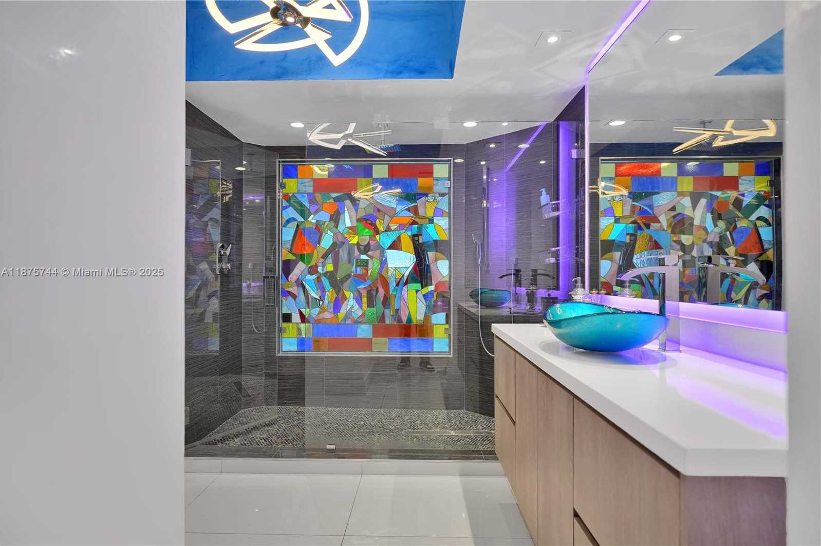 Small Image of 4779 COLLINS AVE #1805, Miami Beach Number 31
