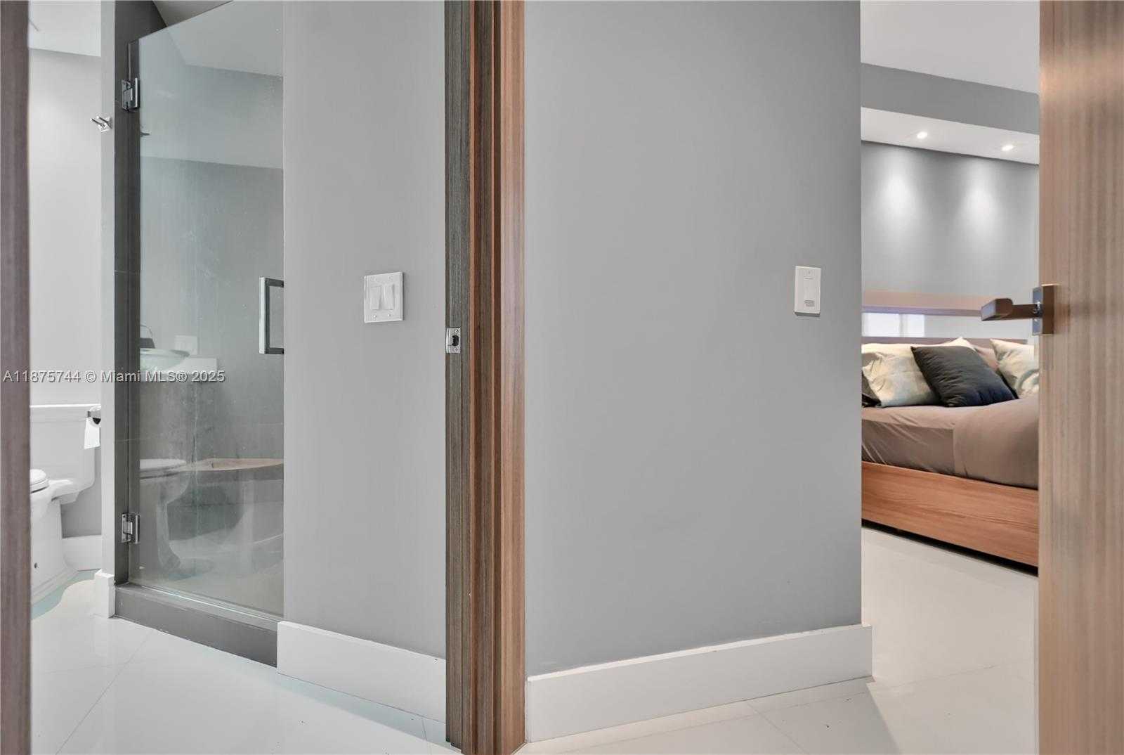 Small Image of 4779 COLLINS AVE #1805, Miami Beach Number 33