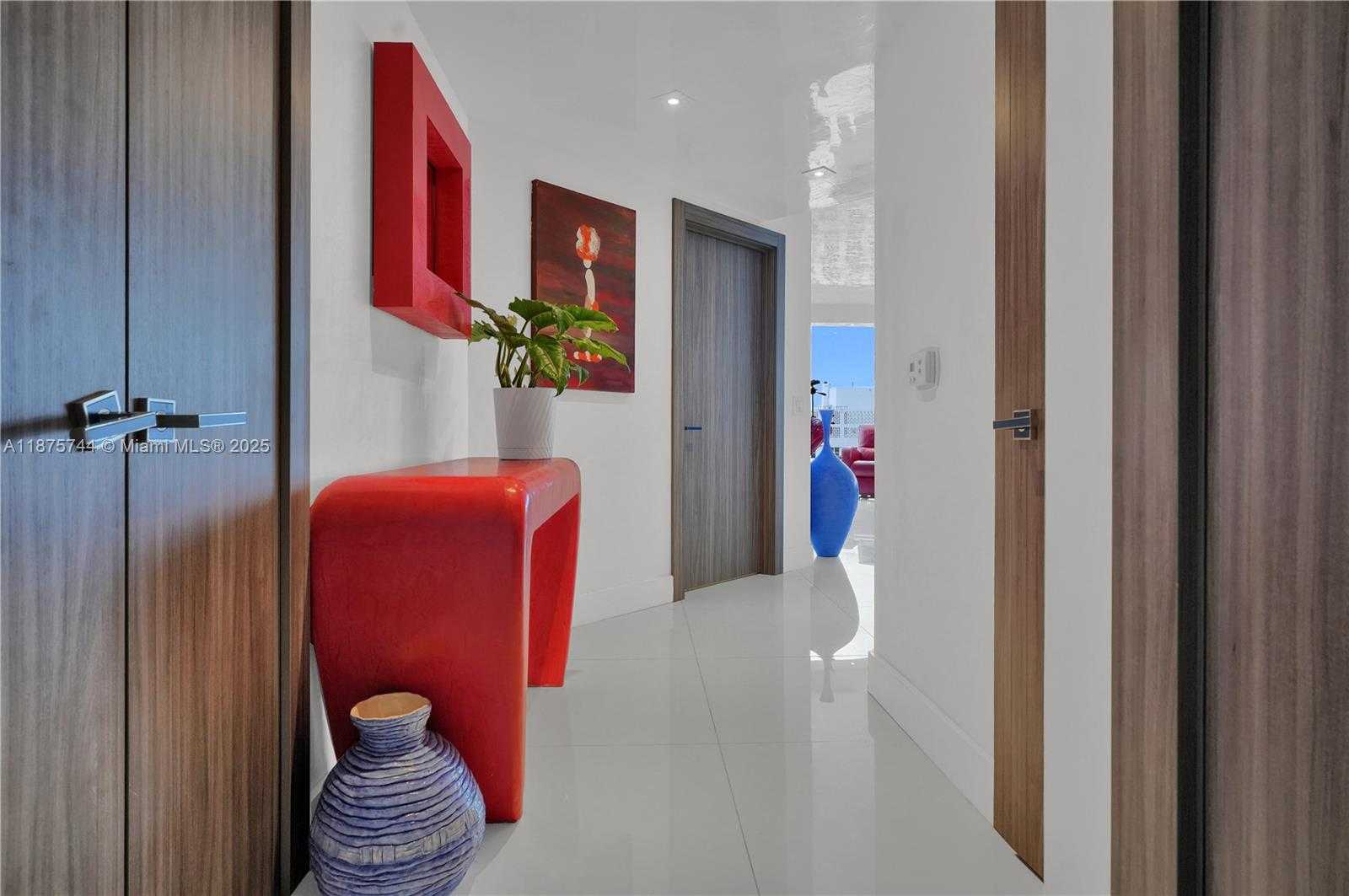 Small Image of 4779 COLLINS AVE #1805, Miami Beach Number 5