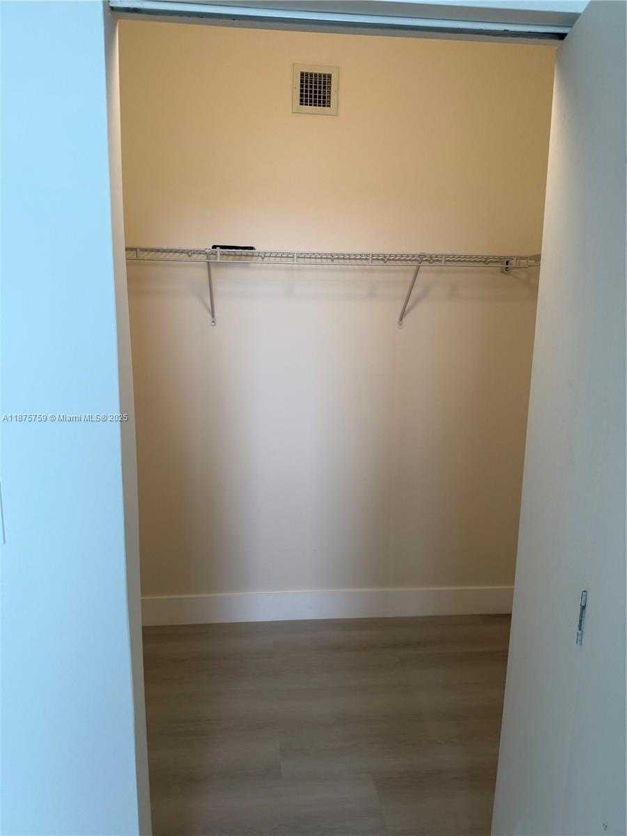 Small Image of 888 SOUTH DOUGLAS RD #1502, Coral Gables Number 13