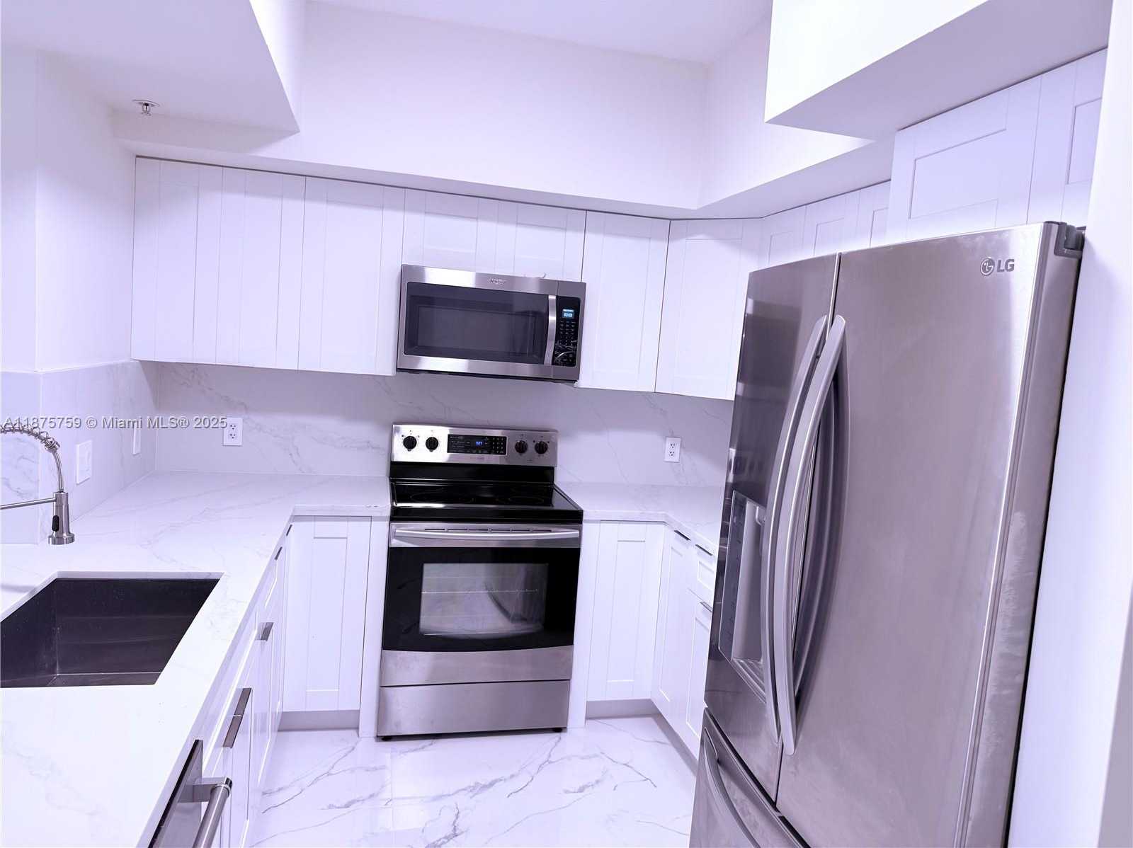 Small Image of 888 SOUTH DOUGLAS RD #1502, Coral Gables Number 16