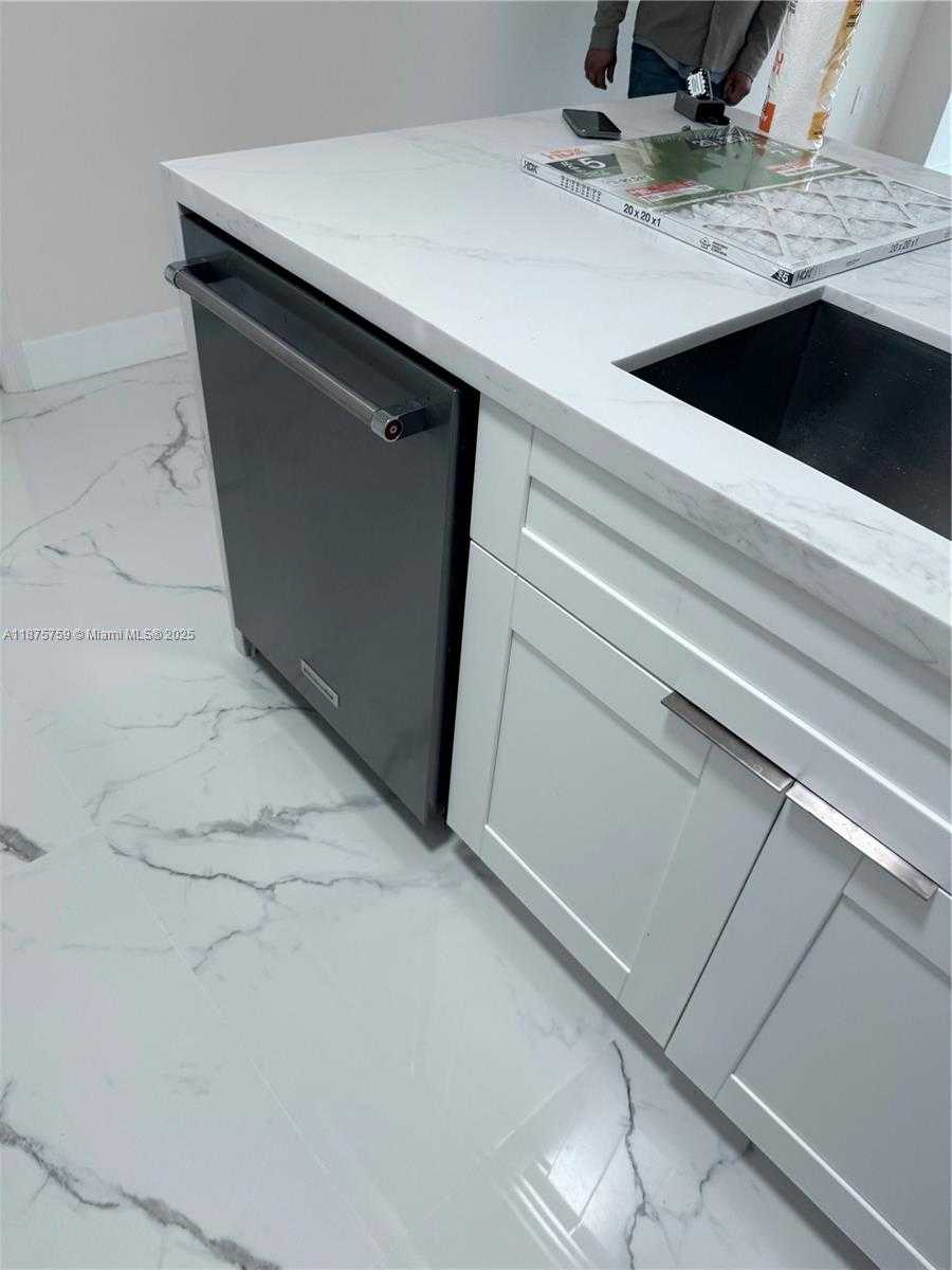 Small Image of 888 SOUTH DOUGLAS RD #1502, Coral Gables Number 19