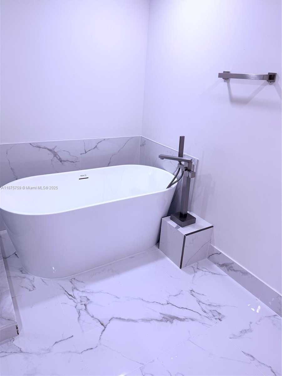 Small Image of 888 SOUTH DOUGLAS RD #1502, Coral Gables Number 24