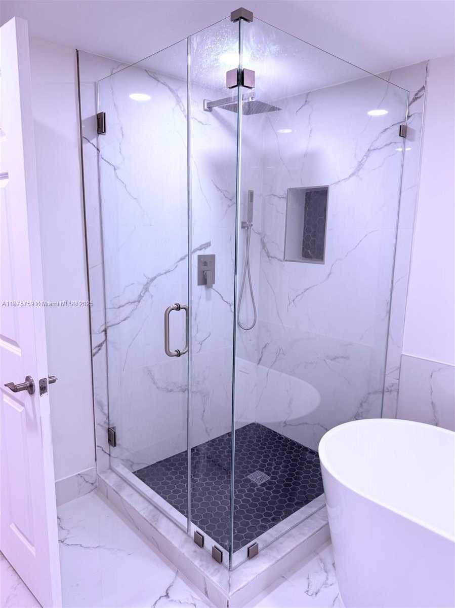 Small Image of 888 SOUTH DOUGLAS RD #1502, Coral Gables Number 25