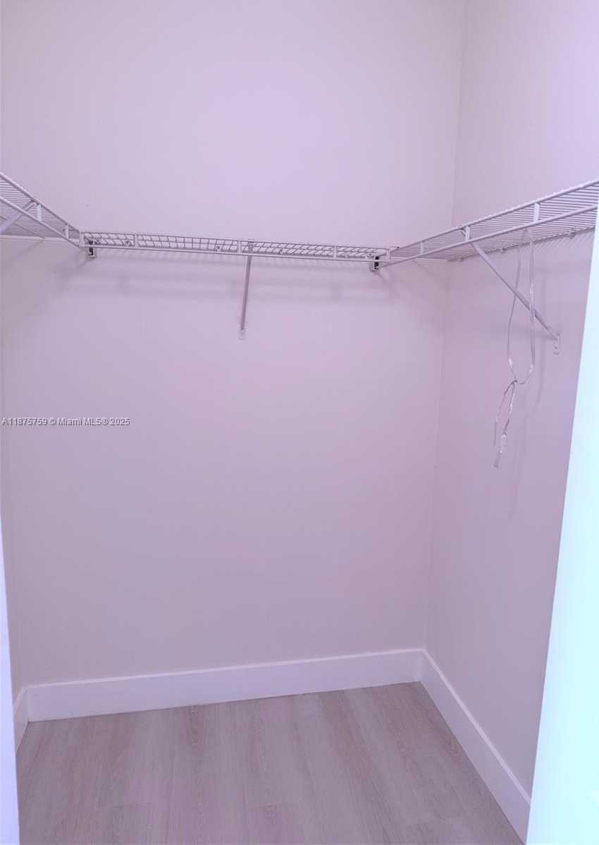 Small Image of 888 SOUTH DOUGLAS RD #1502, Coral Gables Number 31