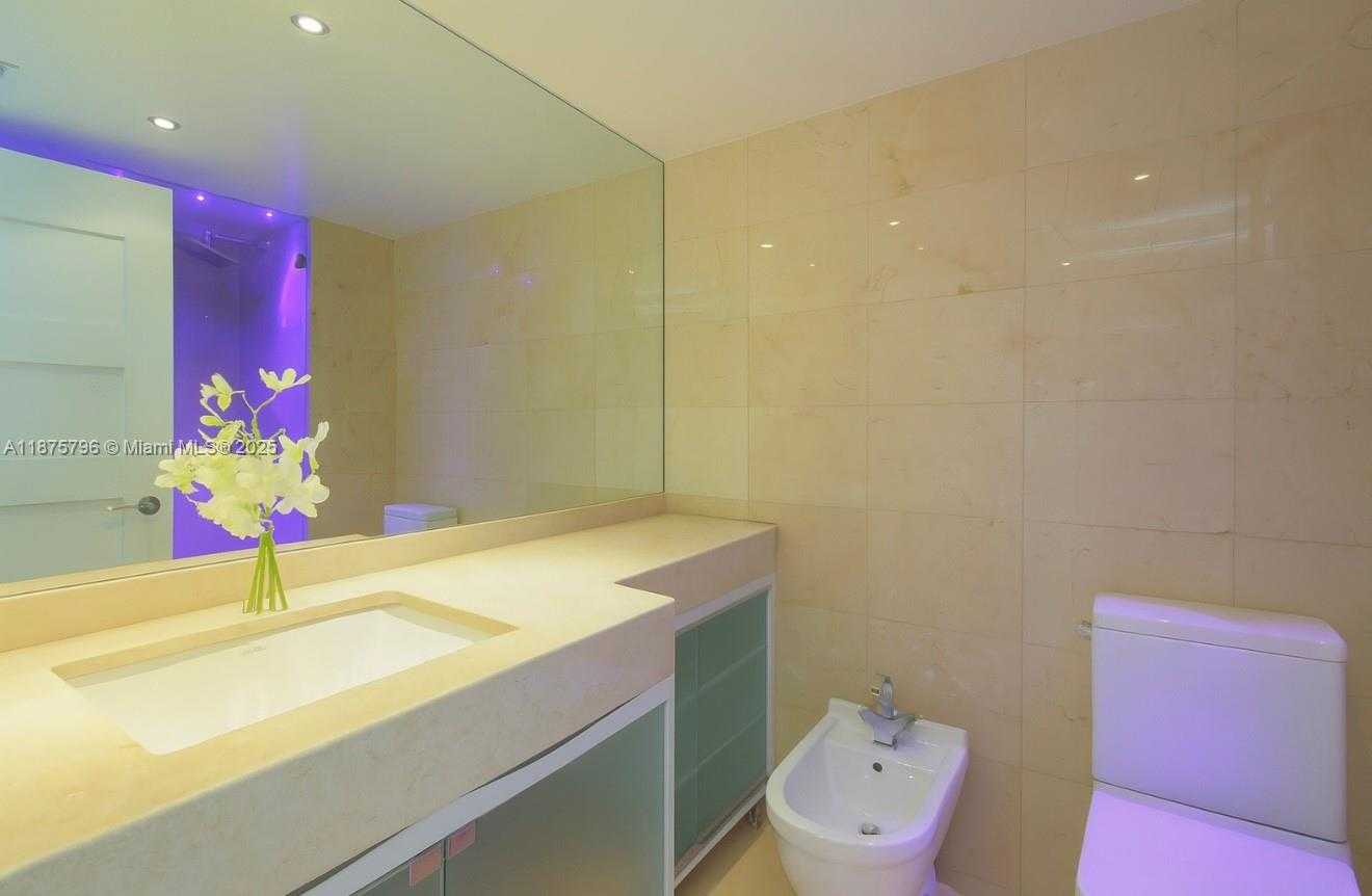 Small Image of 650 WEST AVE #2801, Miami Beach Number 13