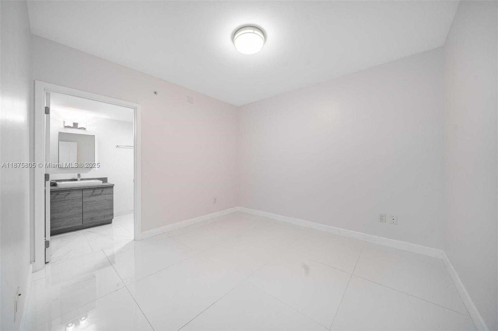 Small Image of 400 SUNNY ISLES BLVD #1707, Sunny Isles Beach Number 27