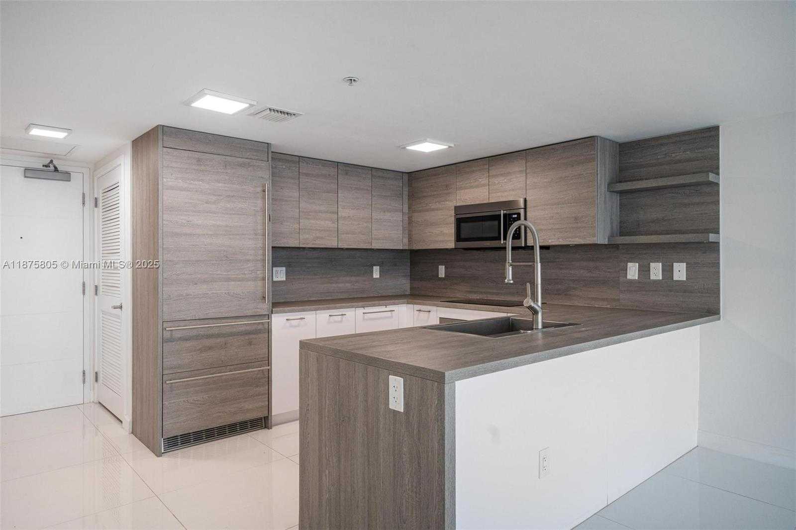 Small Image of 400 SUNNY ISLES BLVD #1707, Sunny Isles Beach Number 32