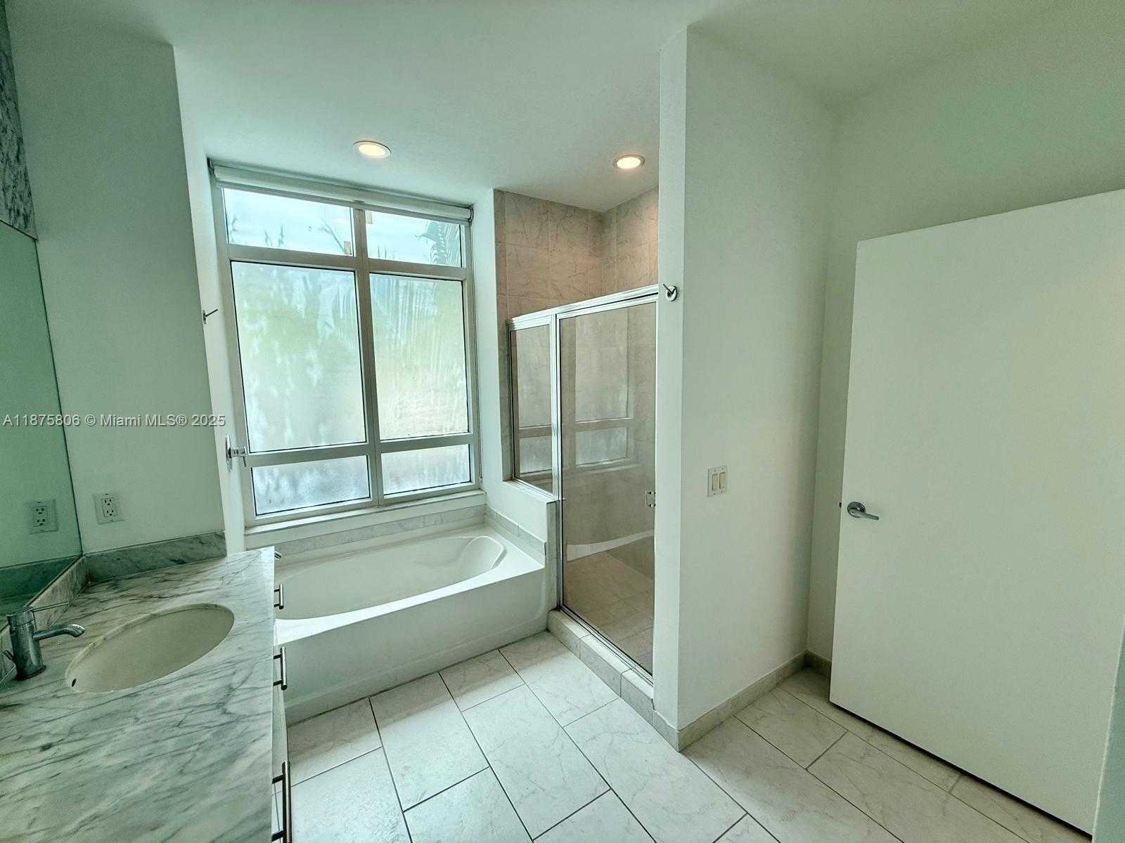 Small Image of 951 BRICKELL AVE #1010, Miami Number 10
