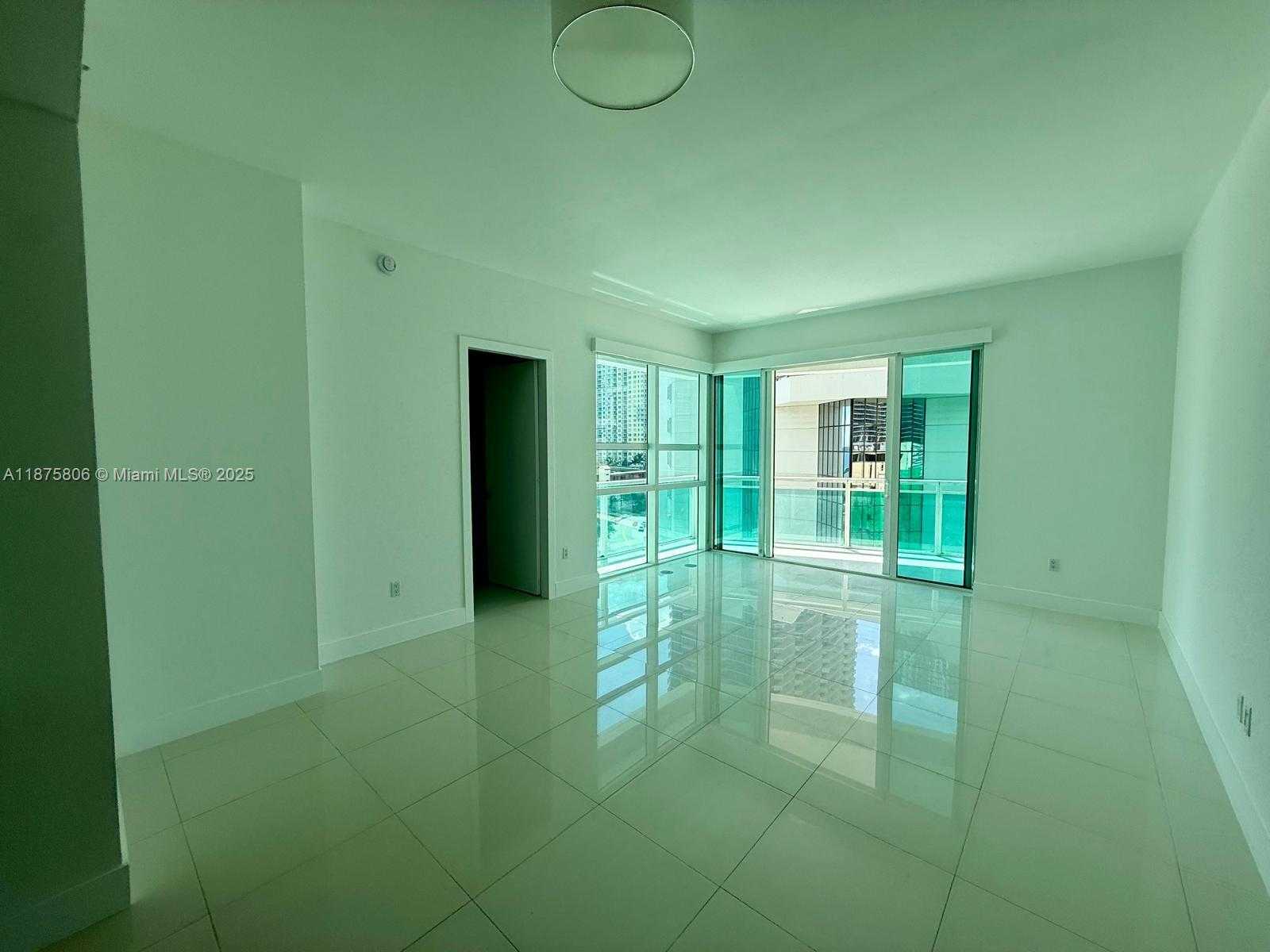 Small Image of 951 BRICKELL AVE #1010, Miami Number 4