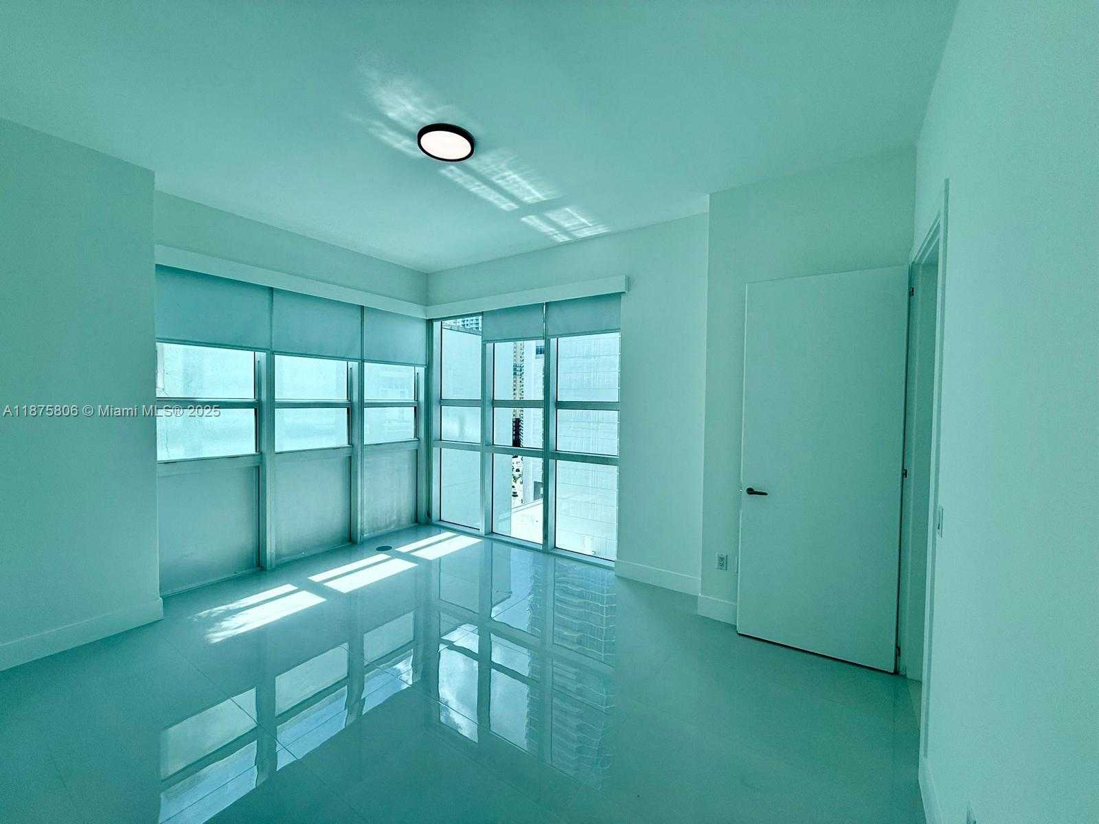 Small Image of 951 BRICKELL AVE #1010, Miami Number 9