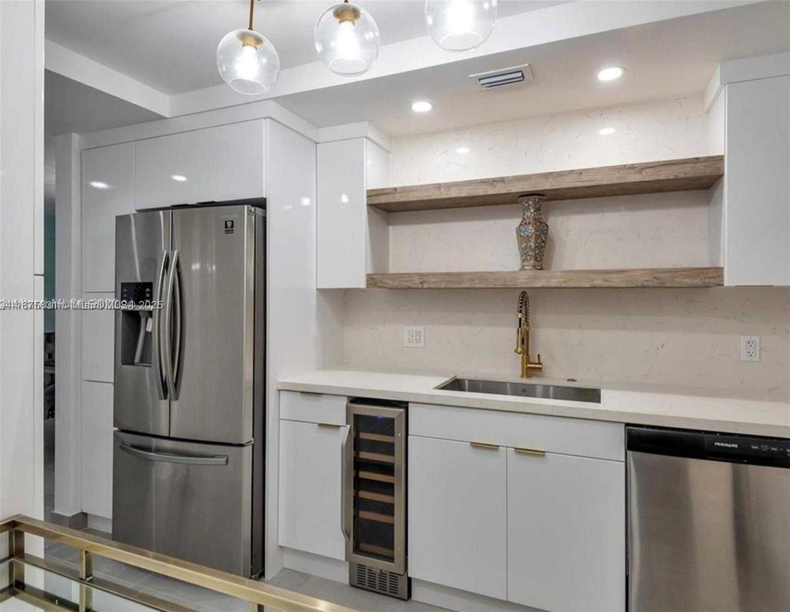 Small Image of 4001 SOUTH OCEAN DR #9F, Hollywood Number 12