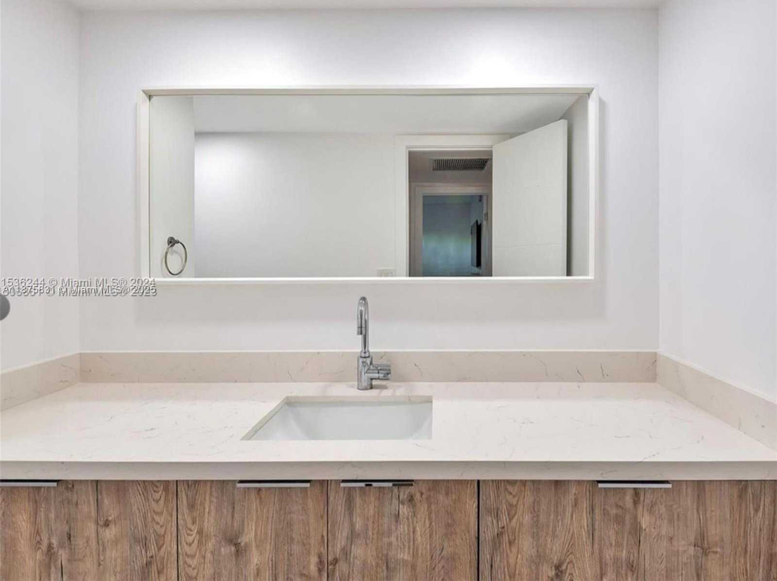 Small Image of 4001 SOUTH OCEAN DR #9F, Hollywood Number 18