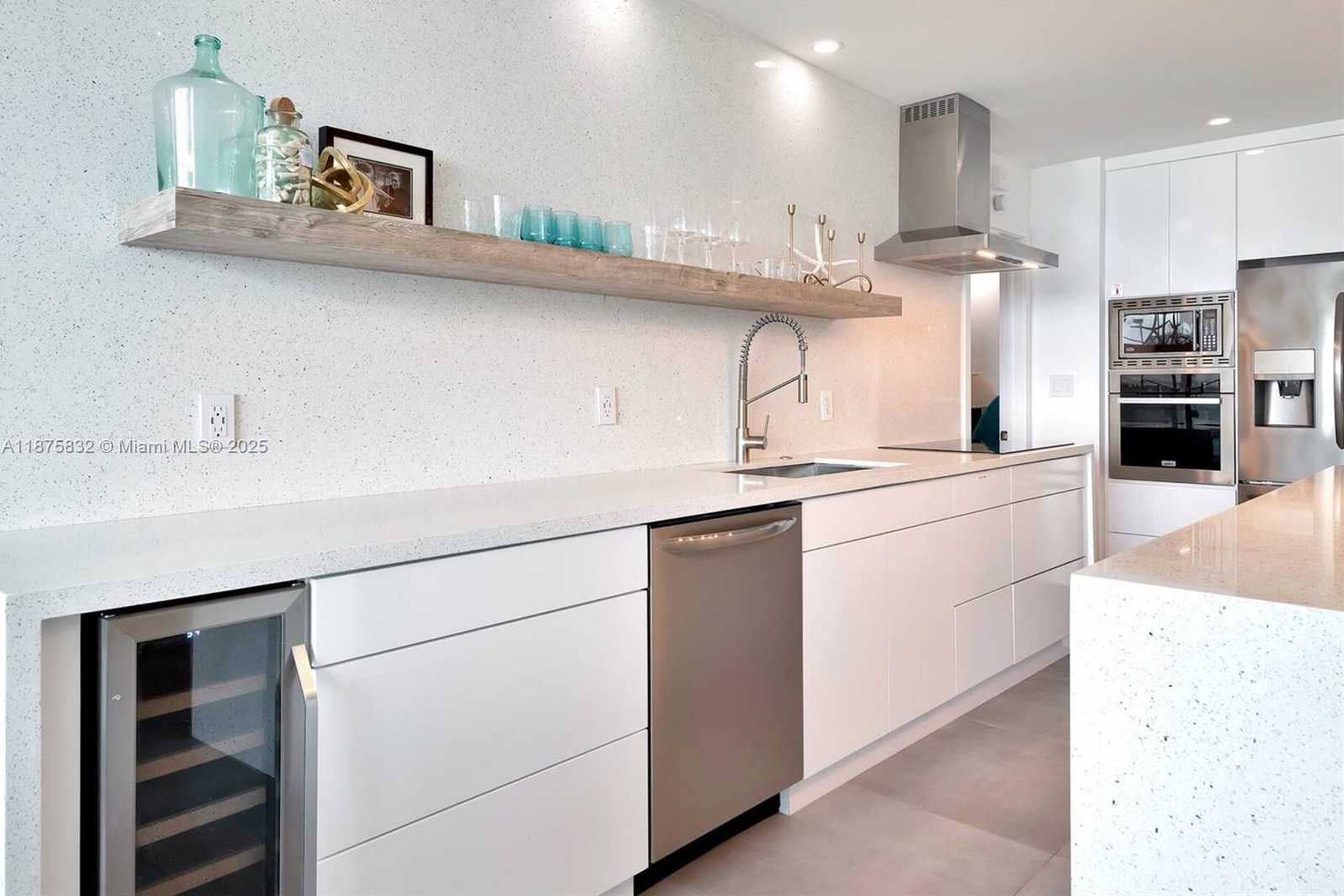 Small Image of 4001 SOUTH OCEAN DR #14H, Hollywood Number 16