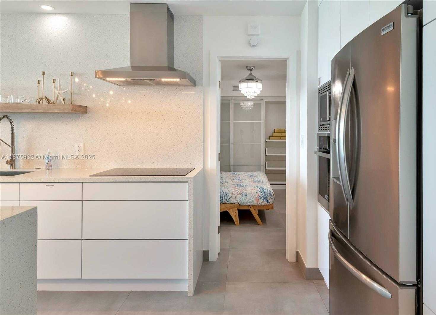 Small Image of 4001 SOUTH OCEAN DR #14H, Hollywood Number 9
