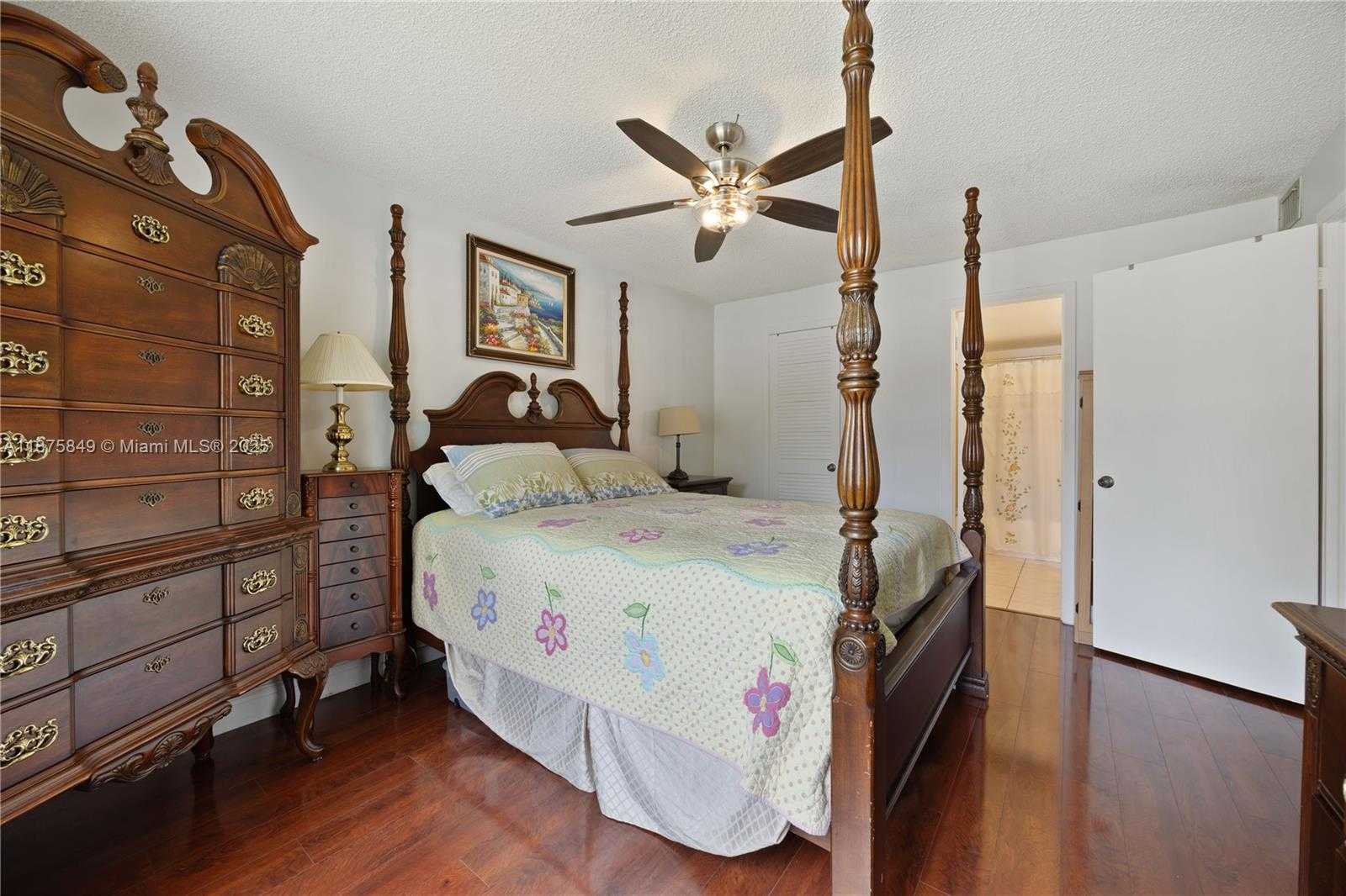 Small Image of 8260 SOUTH WEST 24TH ST #6110, North Lauderdale Number 17