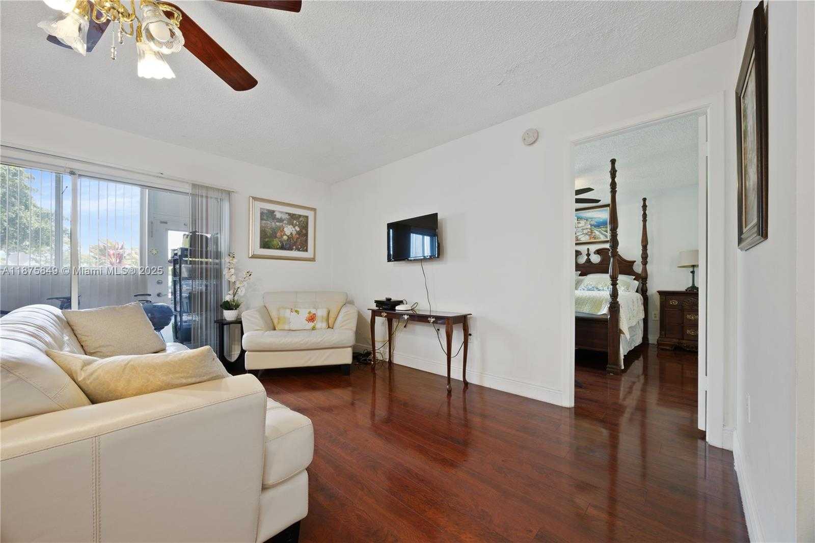 Small Image of 8260 SOUTH WEST 24TH ST #6110, North Lauderdale Number 5